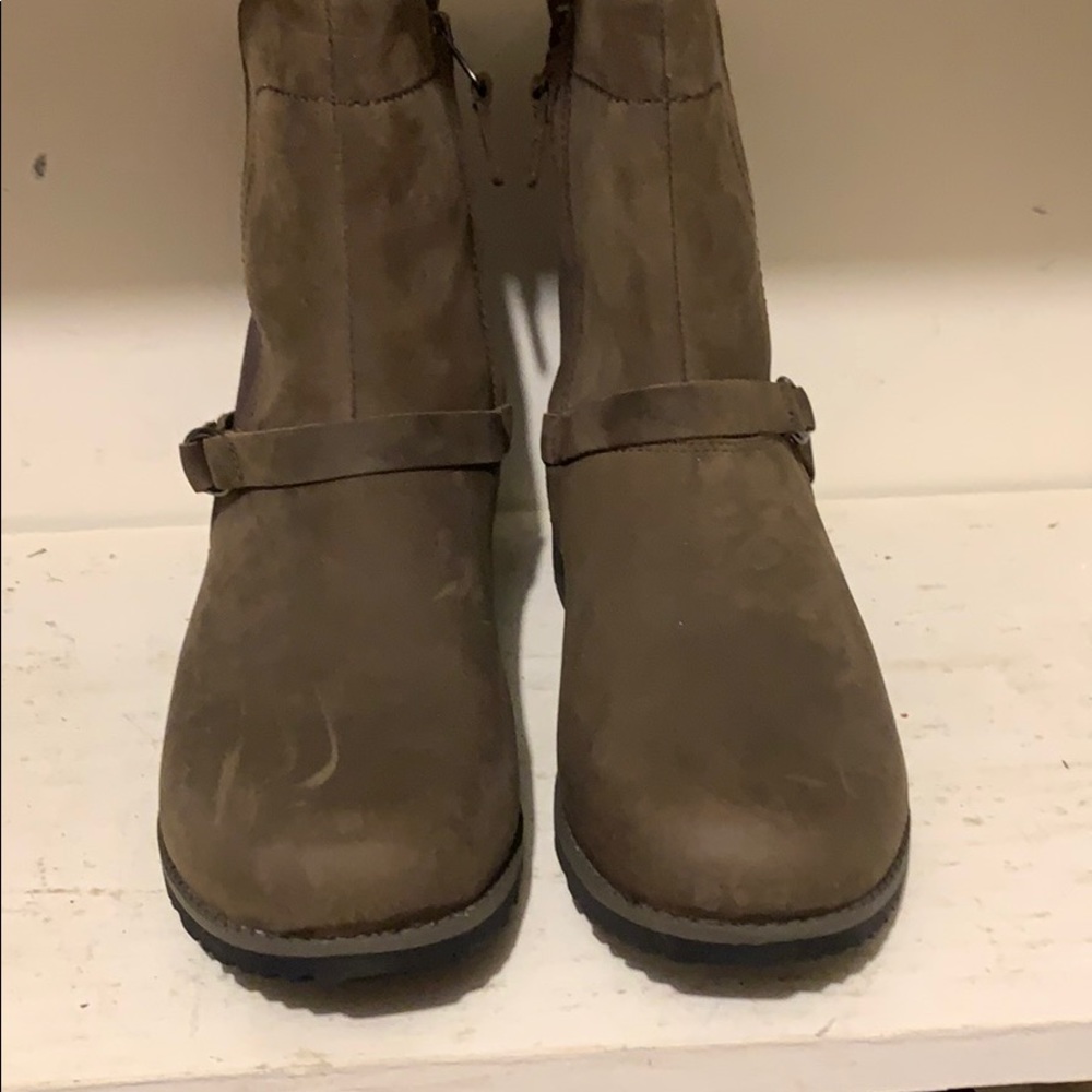 Eddie Bauer Women’s Boots